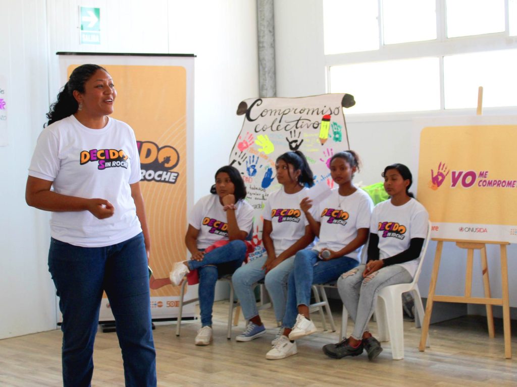 Decido Sin Roche CARE Perú Mujeres Niñas Empoderamiento
