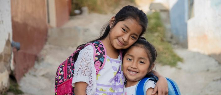 Niñas Niños Educacion Calidad CARE Peru Escuela Colegio Aulas Regreso Podemos